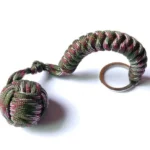 Paracord-nyckelring med kula